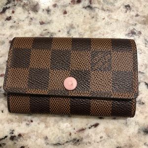 Louis Vuitton 6 Key Ring Holder